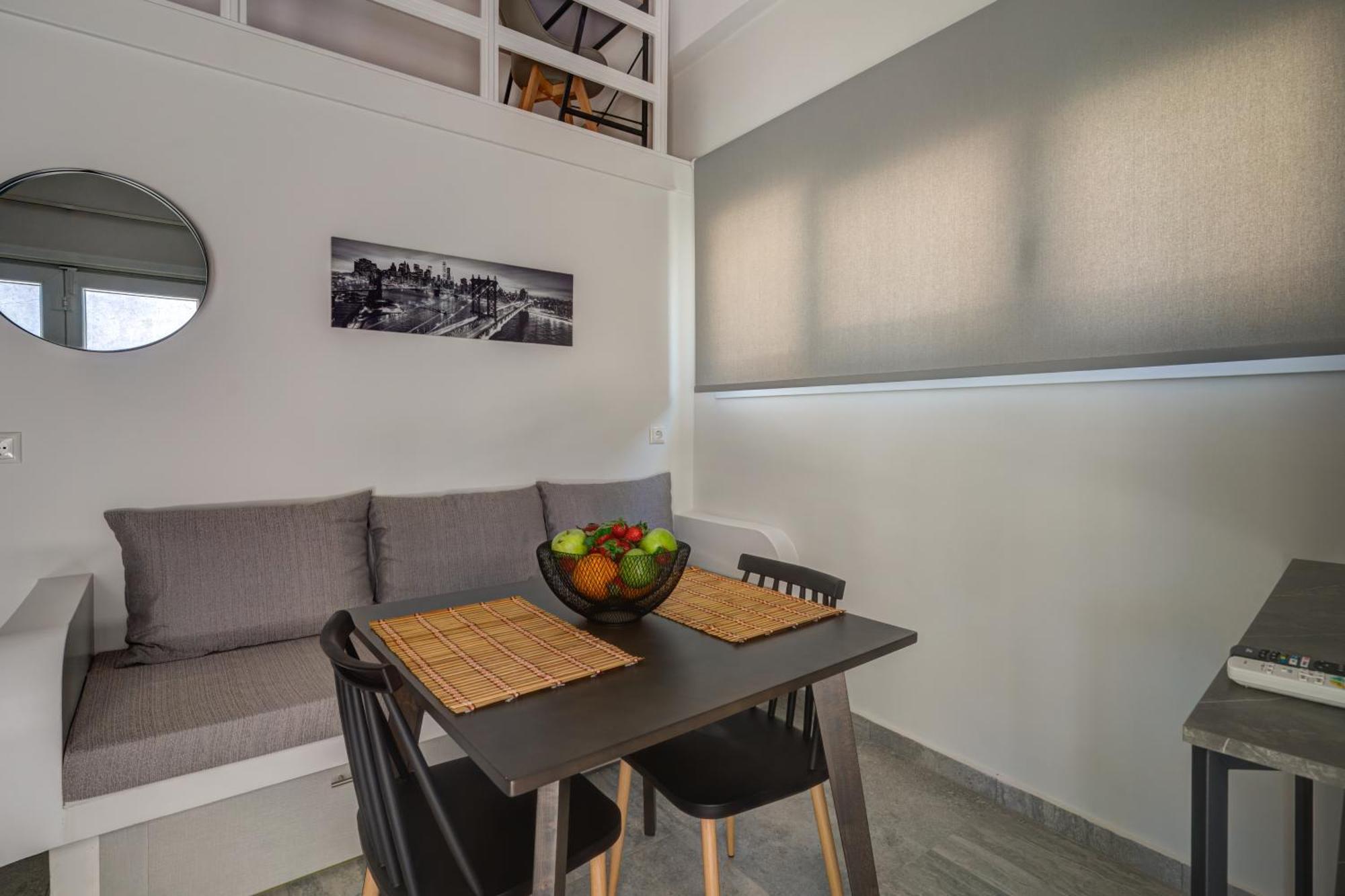Molos Beachfront Apartments In Diakopto Exterior photo